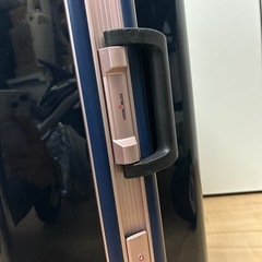 【鍵部分壊れてます】TSAロックキャリーケース 中型の画像