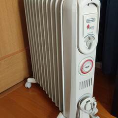 デロンギ・オイルヒーター 24時間タイマー付の画像