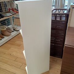 ★リユースのサカイつくば店★TK7453  コーナーラック ホワイト H87×D29×W29 クリーニング済みの画像