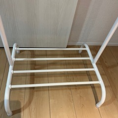 ハンガーラックの画像