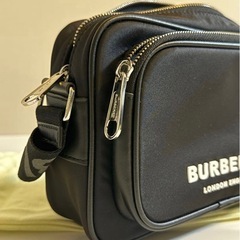 【新品】Burberry ショルダーバッグ　パディバッグ　カメラバッグ　バーバリーの画像