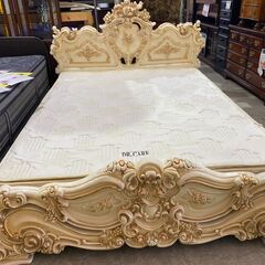 ロココ調｜クラシックスタイル｜クイーンベッドの画像