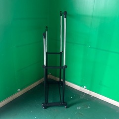 ハンガーラックの画像