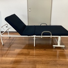 折りたたみリクライニング付きベッド【町田市再生家具】　252455の画像