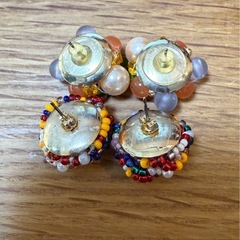 ピアス　ビーズの画像