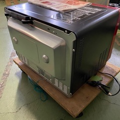 ○東141 動作品 2020年製 HITACHI MRO-VS8  オーブンレンジ 赤色の画像