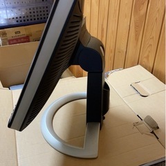 パソコン　モニターの画像