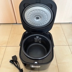 【お取引中】アイリスオーヤマ炊飯器5合炊きの画像