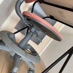 机と椅子の画像