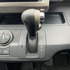 ホンダ　フリードスパイク　Ｇジャストセレクション　車検新規２年付き　ナビ　テレビ　片側電動両側スライドドア　NO２４７２の画像