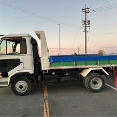 日産ディーゼル　4トンダンプ