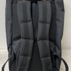 M【中古品】美品 Herschel リトル アメリカ リュック 30L 黒 通勤 通学 大容量 バッグの画像
