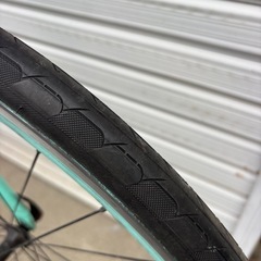 【整備士による点検済み】　☆前後中古タイヤ☆   　ビアンキ　クロスバイク　防犯登録料込価格︎‼︎の画像