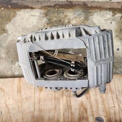 R32スカイライン純正スミトモ4ポットキャリパーの画像