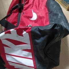 ナイキ　ボストンバッグ　スポーツ　バッグ　大型の画像