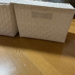 ニトリ　収納ケース　白の画像