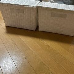 ニトリ　収納ケース　白の画像