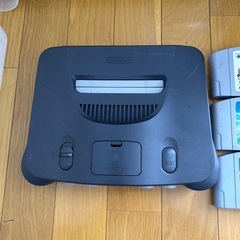 NINTENDO64本体　カセット10本の画像