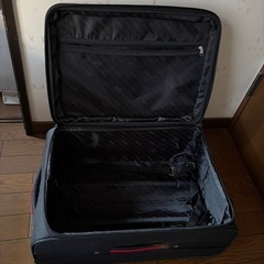 TUMI　キャリーケースの画像