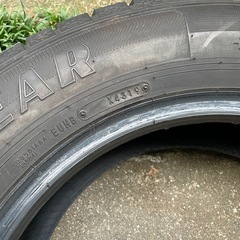 2019年製　グッドイヤー　アイスナビ7 215/65/R16 4本セットの画像