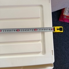 ローラー付き衣装ケースの画像