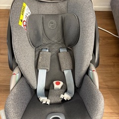 Cybex サイベックスチャイルドシートクラウドT i-sizeとベースTセットの画像