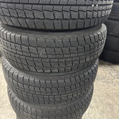 溝あり　ハイエース純正　195/80R15 スタッドレスタイヤ付き4本セット の画像