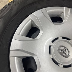 溝あり　ハイエース純正　195/80R15 スタッドレスタイヤ付き4本セット の画像