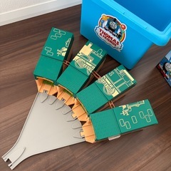 プラレール  たためるトーマス機関庫の画像