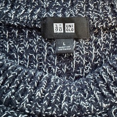 ユニクロ　セーター　古着
の画像