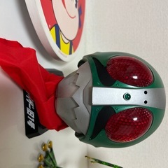 置き物とミニテーブルの画像