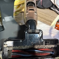 日立 掃除機 コードレス スティッククリーナー PV-B300H N シャンパンゴールド 自立構造 自走式 ハンディクリーナー スタンド付きの画像