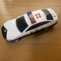 西松屋　パトカー　おもちゃの画像