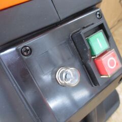 YARDFORCE YF5458 枝シュレッダー 未使用品 箱無し 長期保管品 【ハンズクラフト宜野湾店】の画像