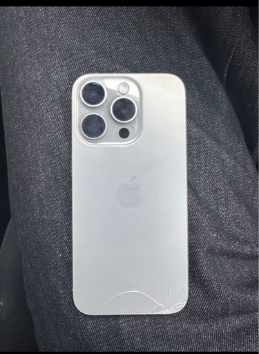 スマートフォン iPhone15pro256GB