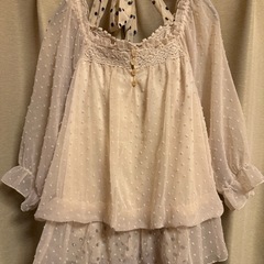 ⦅iiMK⦆ ボリュームスリーブドット柄シアーブラウスとスカートの画像