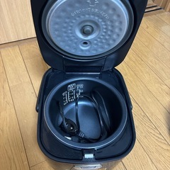 炊飯器の画像