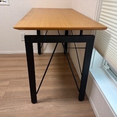 パソコンデスク アイアン脚の画像