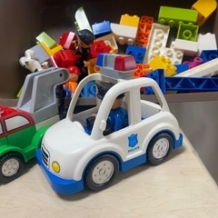 大きめのブロック  ポリスステーション 車の画像