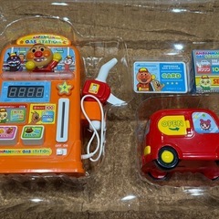  アンパンマン すうじがピピピ! ガソリンスタンドセットの画像