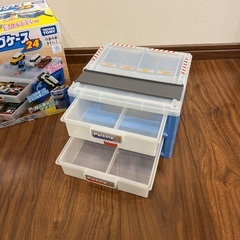 トミカ　パーキングケース24の画像