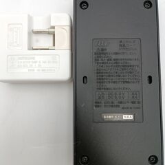 折りたたみ携帯電話　京セラ　KYF32　シャンパンゴールド　2017年製の画像