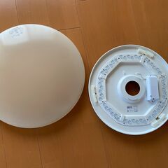 シーリングライト（変色あり、真ん中なし）の画像