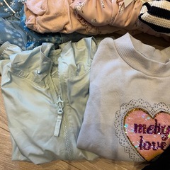 110サイズ女の子 長袖洋服まとめての画像