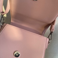 ピンクの可愛いバッグの画像