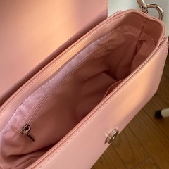 ピンクの可愛いバッグの画像