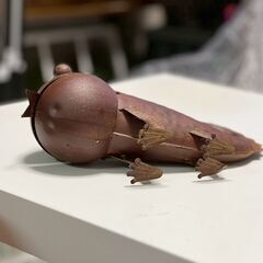 ブリキのカメレオン 長さ25cmほどの画像