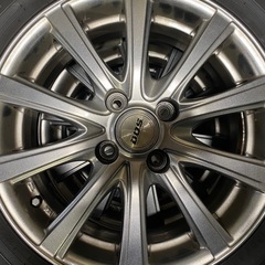 スタッドレスタイヤ　185/60 R15 4本セットの画像