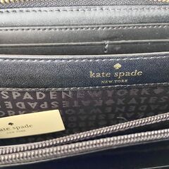 Kate spade長財布（ジッパー付き）の画像