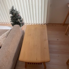 ダイニングテーブル、ローテーブル、ナチュラル の画像